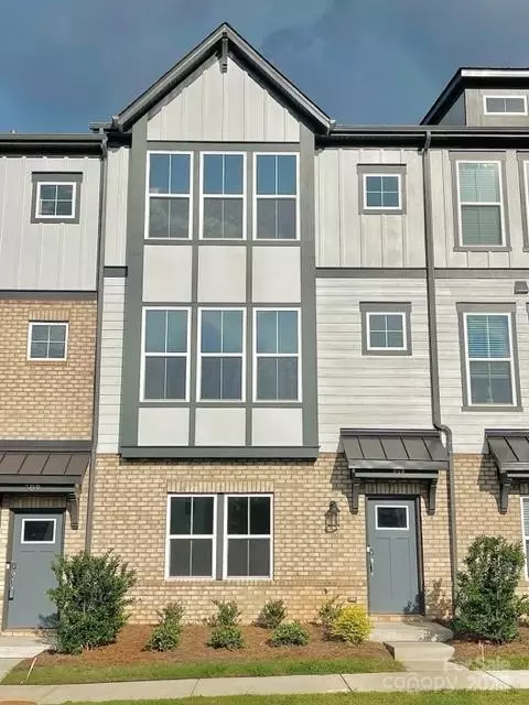 513 Annie Lowery 37 Way #37, Davidson, NC 28036