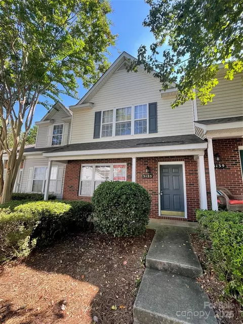 3135 Falling Rock Ct, Charlotte, NC 28213