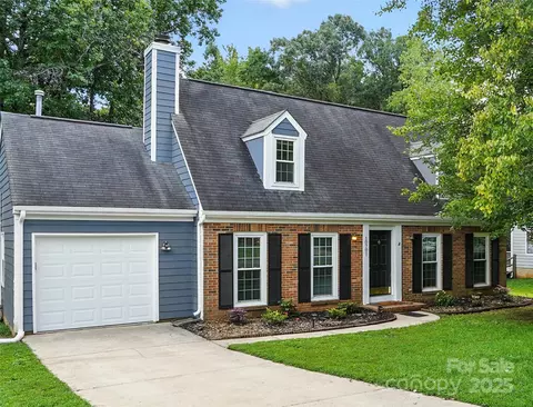 10701 Starwood Ave, Charlotte, NC 28215