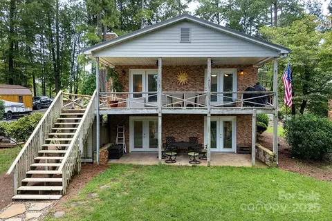457 Emerald Shores Rd, Mount Gilead, NC 27306