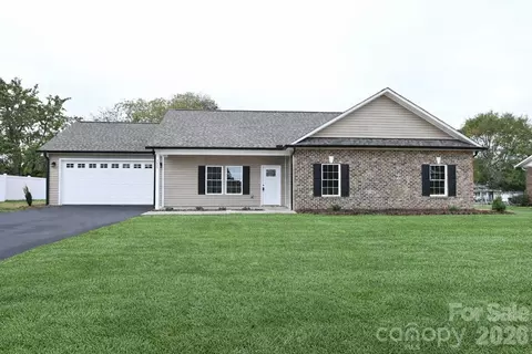 3835 Sulphur Springs Ne Rd NE, Hickory, NC 28601