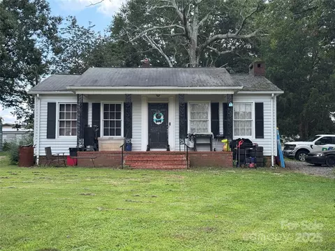 129 Antique Rd, Lincolnton, NC 28092