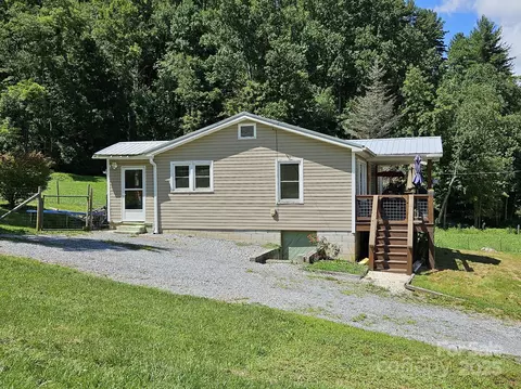 Exterior - 11267 Rush Fork Rd, Clyde, NC 28721 photo 2 of 4