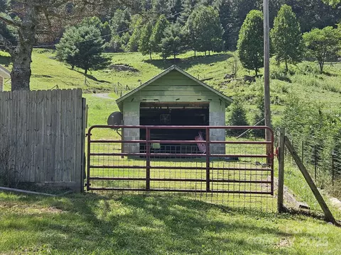Exterior - 11267 Rush Fork Rd, Clyde, NC 28721 photo 4 of 4