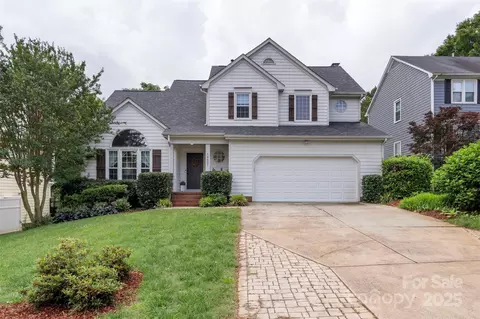 8605 Tamarron Dr, Charlotte, NC 28277