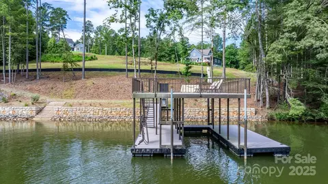 1408 Lake Vista Ne 1112 Dr NE #11/12, Connelly Springs, NC 28612