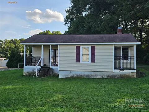 200 Park E Rd E, Indian Trail, NC 28079