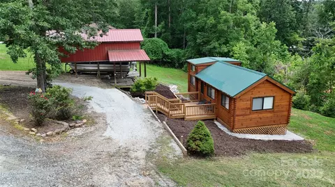 37 Bream Loop Rd, Marion, NC 28752