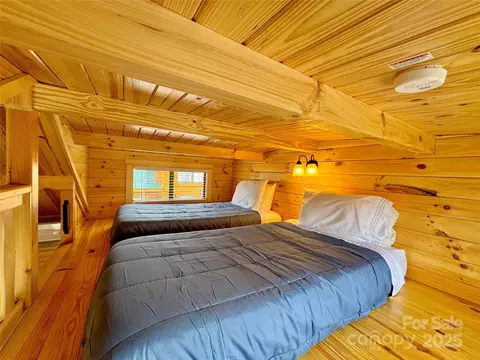Bedroom - 37 Bream Loop Rd, Marion, NC 28752 photo 4 of 4