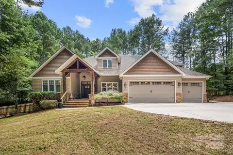 250 Farm Estates Dr, Rockwell, NC 28138