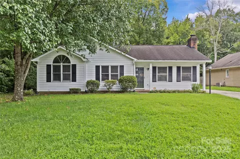 10315 Ranleigh Ln, Charlotte, NC 28273