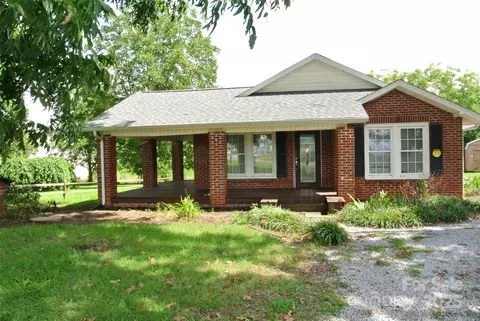 125 Faye Toney Rd, Mooresboro, NC 28114