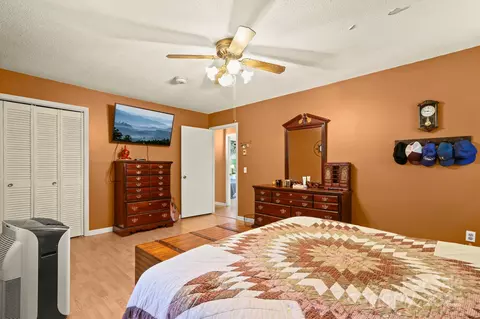 Bedroom - 3005 Mac Dr, Hudson, NC 28638 photo 5 of 5