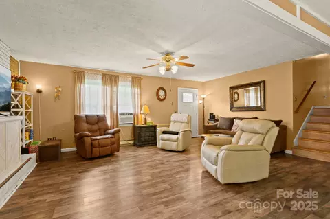Living - 3005 Mac Dr, Hudson, NC 28638 photo 1 of 3