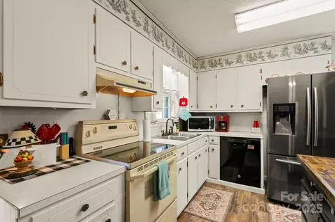 Kitchen - 3005 Mac Dr, Hudson, NC 28638 photo 1 of 1