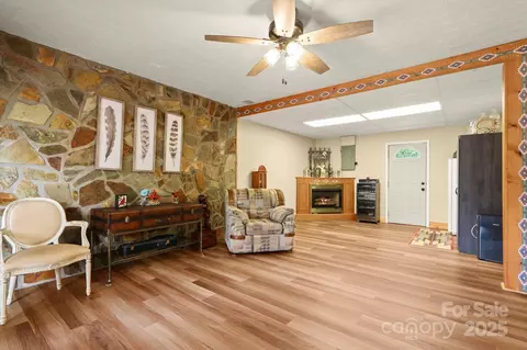 Living - 3005 Mac Dr, Hudson, NC 28638 photo 3 of 3