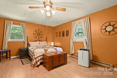 Bedroom - 3005 Mac Dr, Hudson, NC 28638 photo 3 of 5