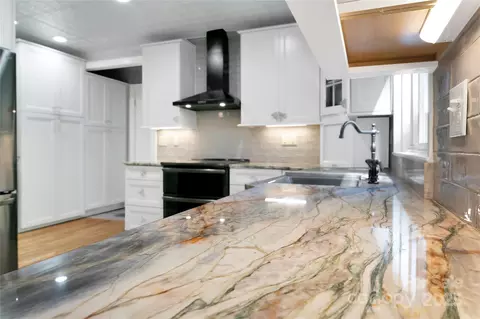 Kitchen - 33 Red Fox Ln, Brevard, NC 28712 photo 3 of 3