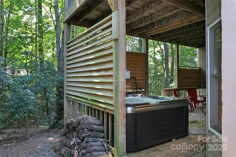 Exterior - 33 Red Fox Ln, Brevard, NC 28712 photo 10 of 11