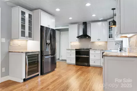 Kitchen - 33 Red Fox Ln, Brevard, NC 28712 photo 1 of 3