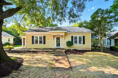 425 W 8th St, Newton, NC 28658