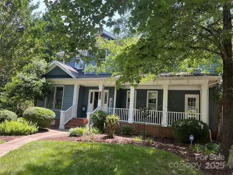 521 Ashby Dr, Davidson, NC 28036