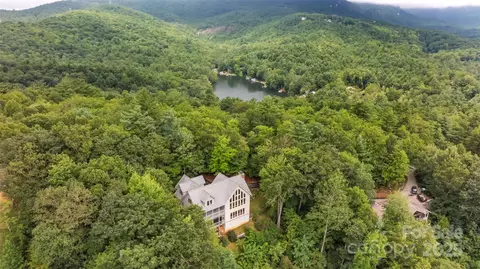 363 Lakeside Dr, Lake Toxaway, NC 28747