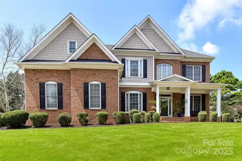 6603 Latta Springs Cir, Huntersville, NC 28078