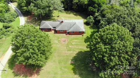 14532 Beatties Ford Rd, Huntersville, NC 28078