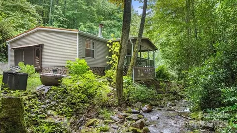 11 Choice Pl, Whittier, NC 28789