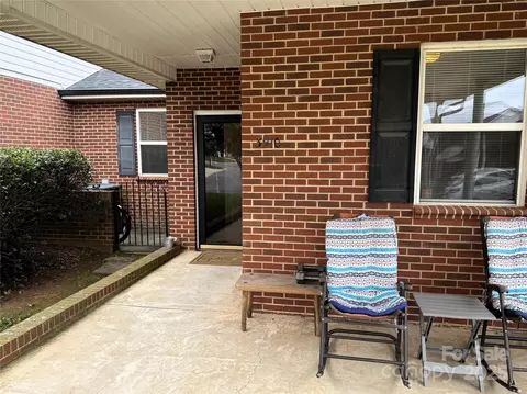 Exterior - 3910 Azalea Trl, Denver, NC 28037 photo 2 of 3