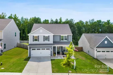 141 Colonial Reserve Ave, Troutman, NC 28166