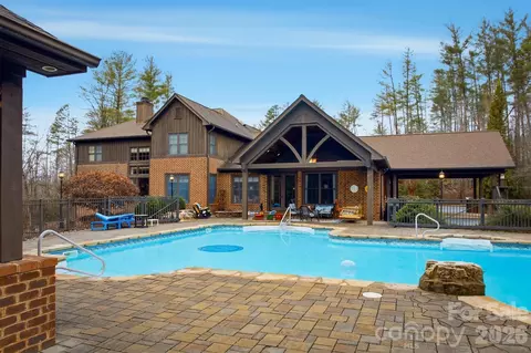 303 Constitution Dr, Morganton, NC 28655