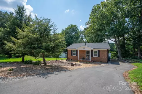 308 Graham Dr, Dallas, NC 28034