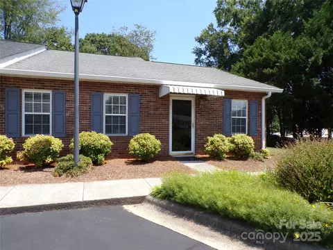 319 7th Street Sw E5 Pl SW #E5, Conover, NC 28613