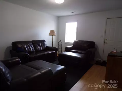 Living - 319 7th Street Sw E5 Pl SW #E5, Conover, NC 28613 photo 1 of 2