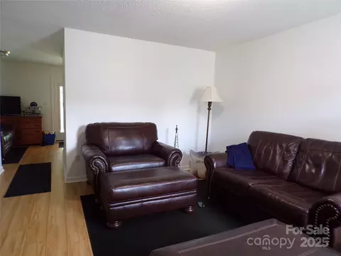 Living - 319 7th Street Sw E5 Pl SW #E5, Conover, NC 28613 photo 2 of 2