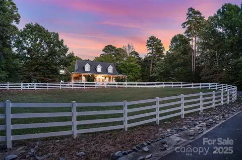 406 Duck Creek Ln, Indian Trail, NC 28079