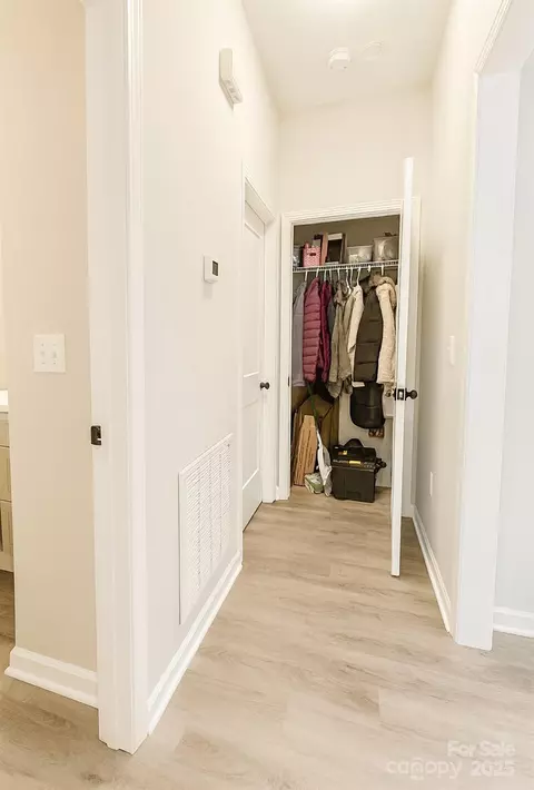Entry Way - 116 Wayne Ave, Kannapolis, NC 28081 photo 1 of 1