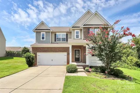 7704 Kelburn Ln, Charlotte, NC 28273