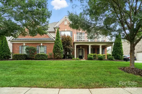 9927 Woodland Watch Ct, Charlotte, NC 28277