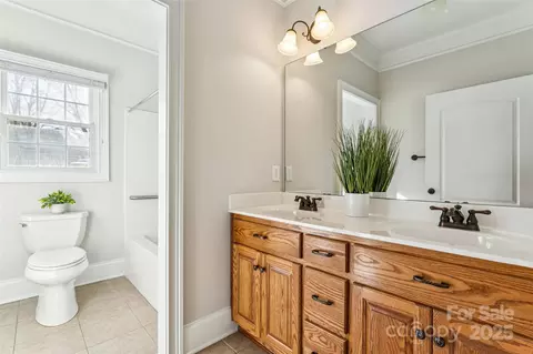 Bath - 138 Pointer Se Ct SE, Concord, NC 28025 photo 4 of 5