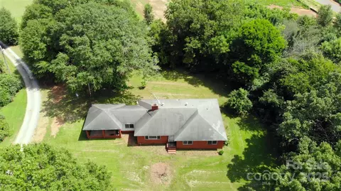 14532 Beatties Ford Rd, Huntersville, NC 28078