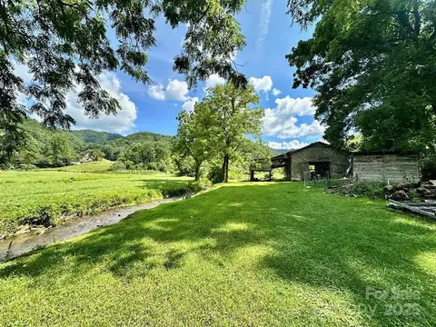 651 Lower Stecoah Rd, Robbinsville, NC 28771