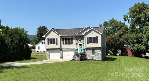 1010 Praley Sw St SW, Valdese, NC 28690
