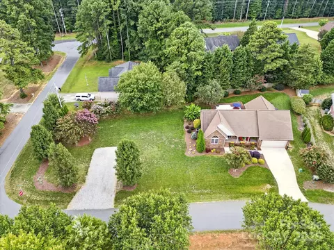 View/Area - 4853 Austin Shores Dr, Denver, NC 28037 photo 3 of 10