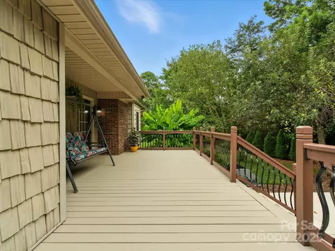 Exterior - 4853 Austin Shores Dr, Denver, NC 28037 photo 10 of 11