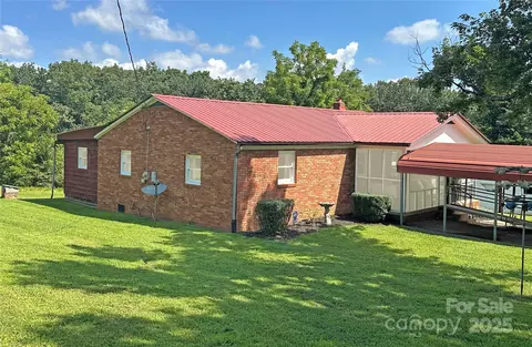 3945 E Burke Blvd, Connelly Springs, NC 28612