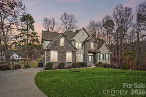 329 Stumpy Creek Rd, Mooresville, NC 28117