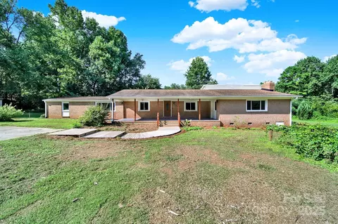 3513 Mason Dr, Charlotte, NC 28269
